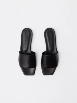 Anna*Aeyde Flash Sale