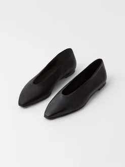 Betty*Aeyde Flash Sale
